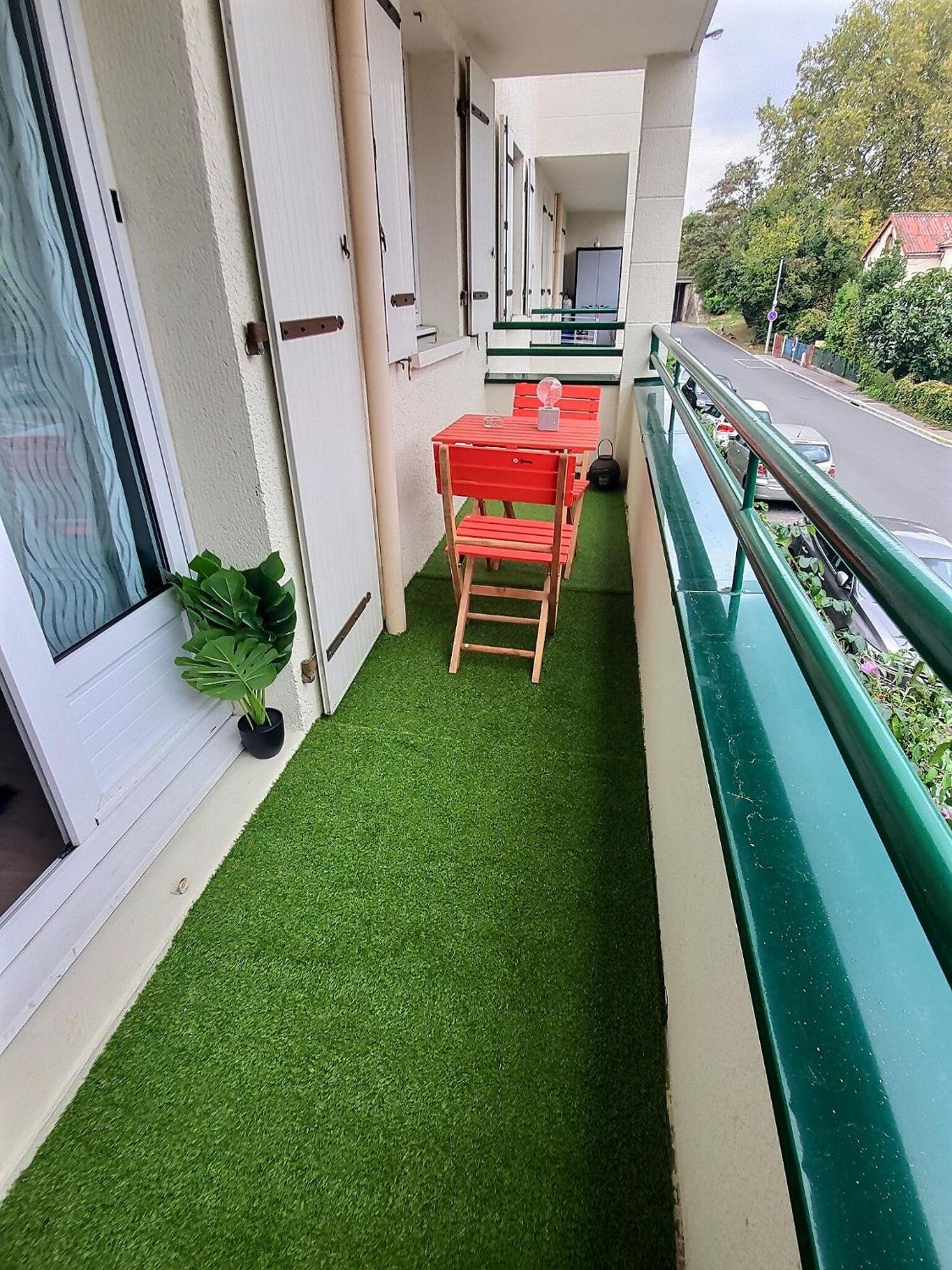 Appartement Pres Gare, Parking فينْيو سور سين المظهر الخارجي الصورة